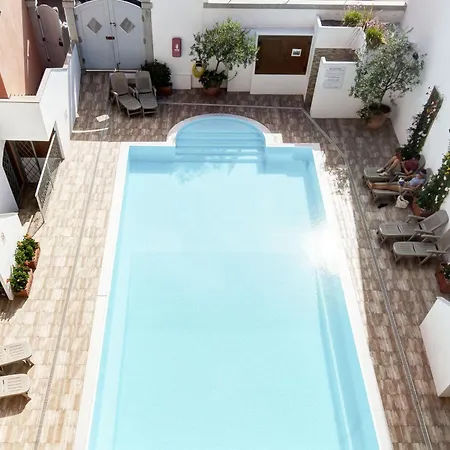 Cristal Blu-4 By Interhome