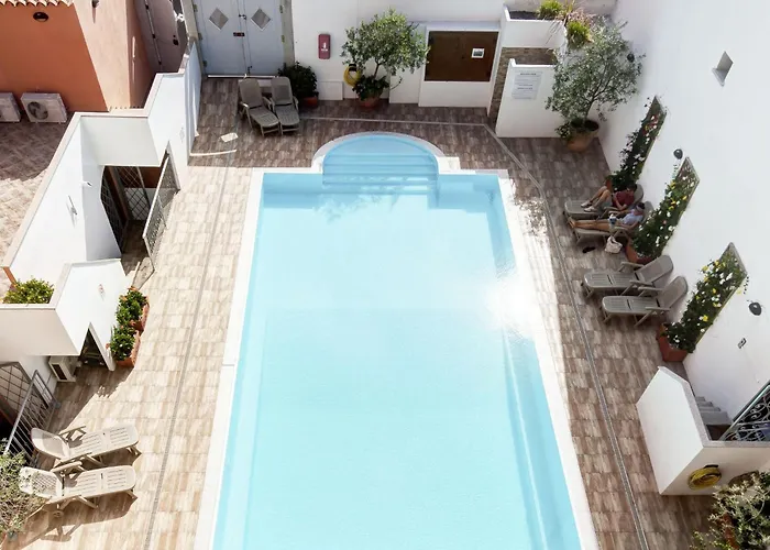 Cristal Blu-4 By Interhome